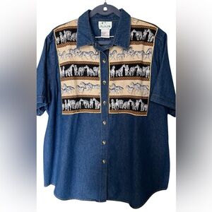 Quacker Factory Cute Short Sleeve Denim Shirt with Appliqué of Giraffes.